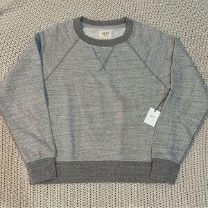 NWT AE77 American Eagle Outfitters Gray Women's Crew Neck Sweater